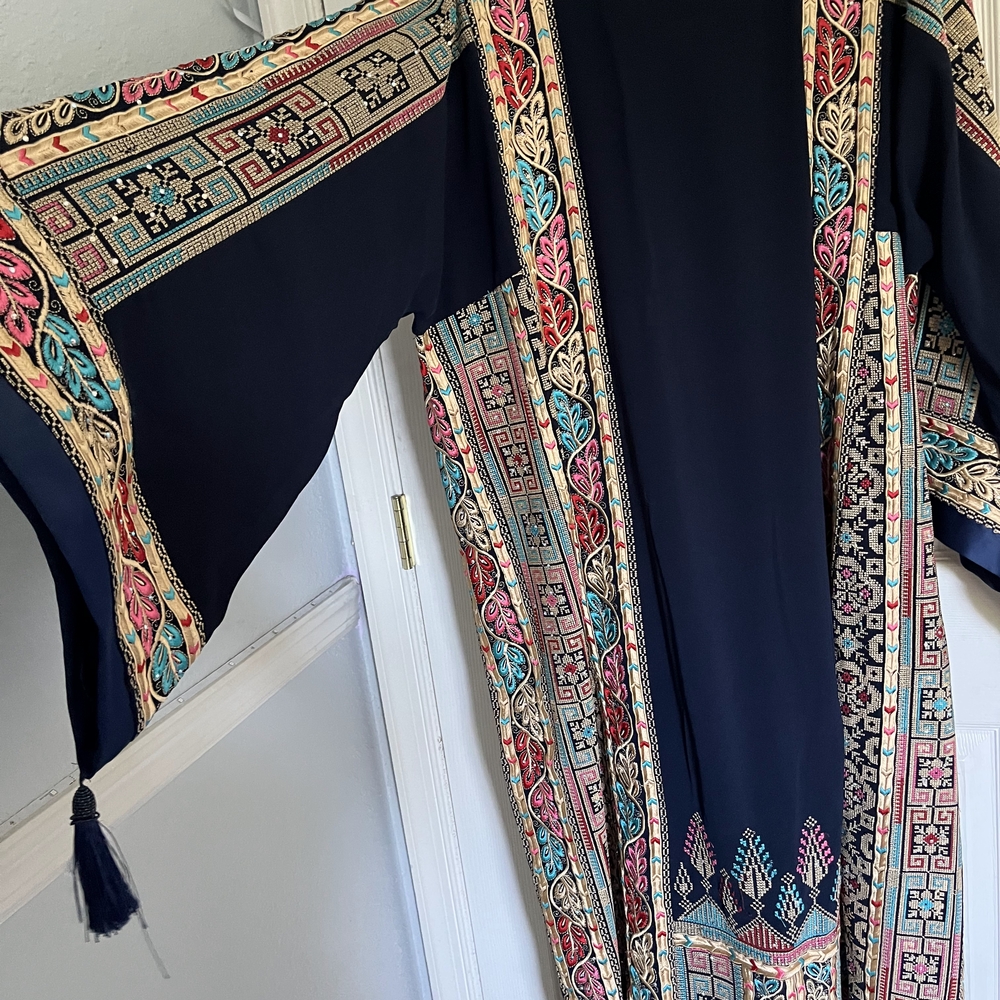 Elegant Multicolor Patterned Dress - Picture 4 of 4